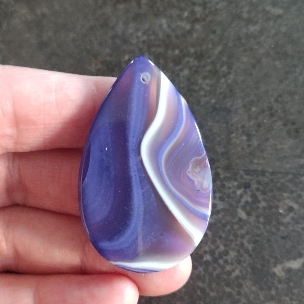 Purple And White Agate Teardrop Pendant Gemstone - Picture 2 of 2